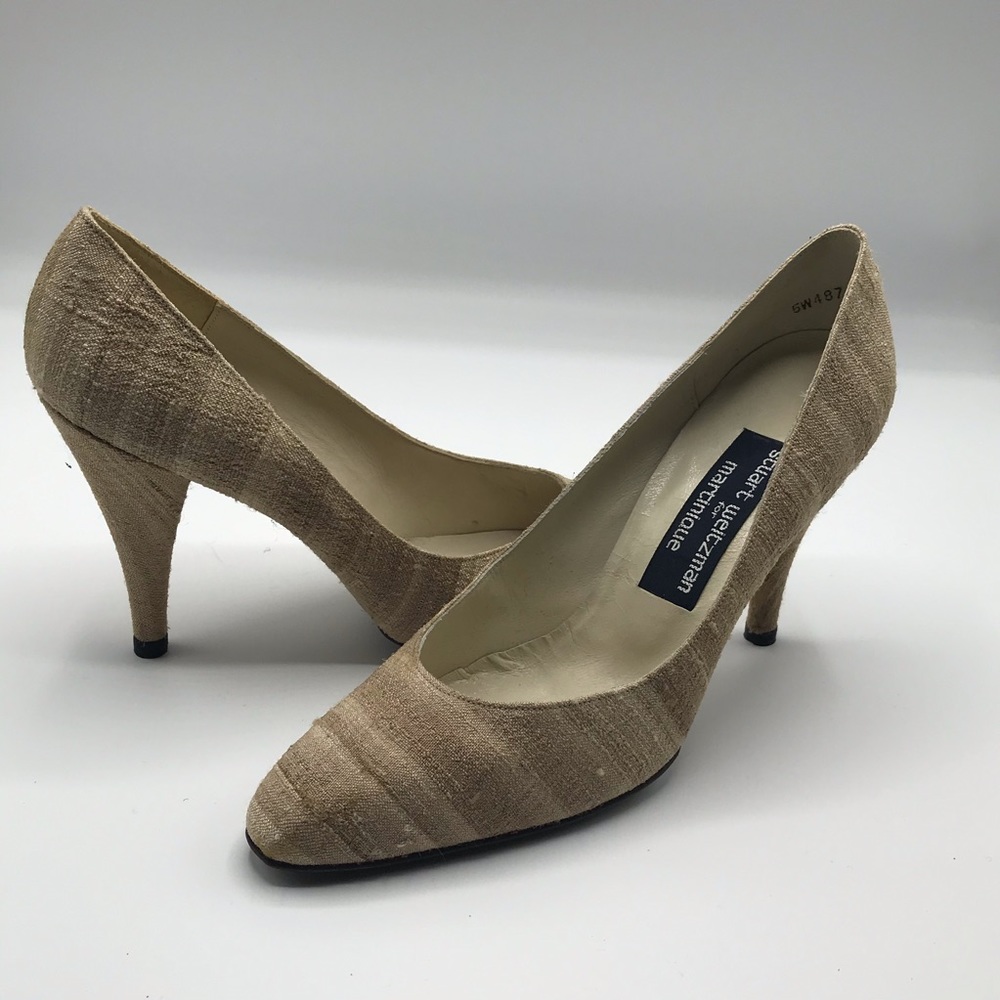 😎 Stuart Weitzman Beige Fabric Pumps